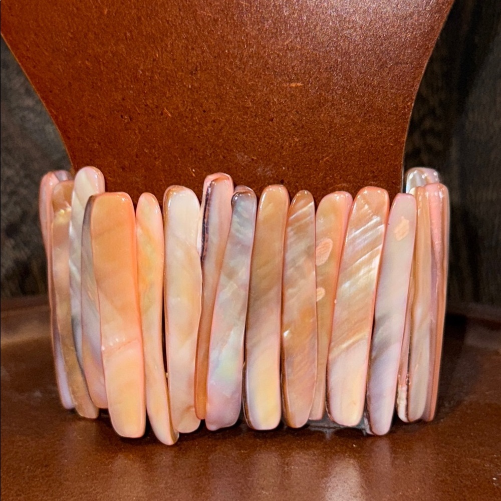 Pink Stretchy Shell Bracelet